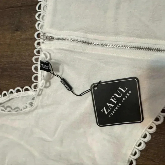 NWT MINI  EYELET COTTON TOP 8 - Picture 5 of 5